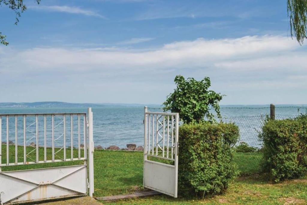 Picúr Lak Villa Siófok Exterior foto